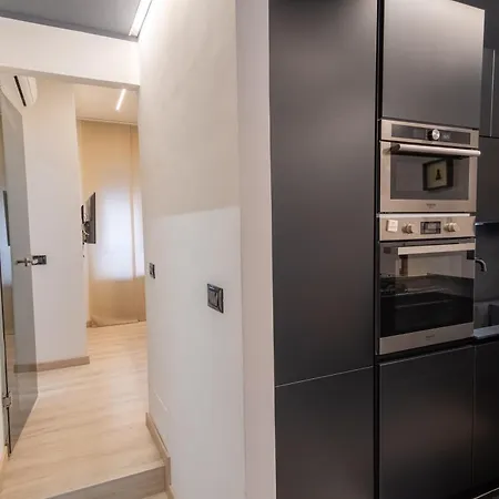 Living Testaccio - Modern דירה
