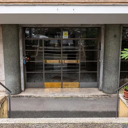 Living Testaccio - Modern Appartement